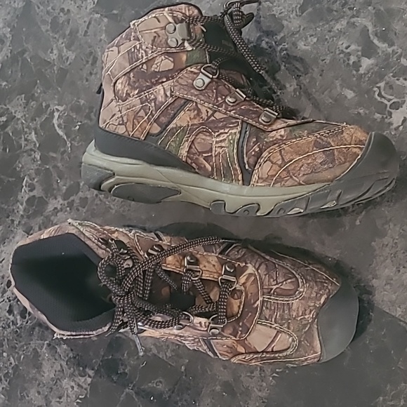 realtree hiking boots